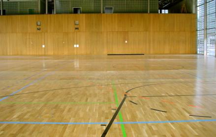 Prallwand in der Sporthalle